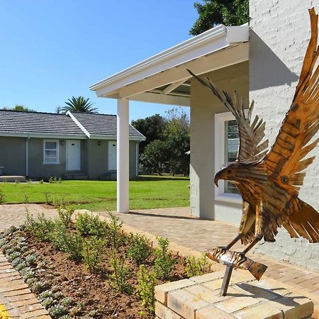 Eagle Cove Bed & Breakfast Honeydew Bagian luar foto