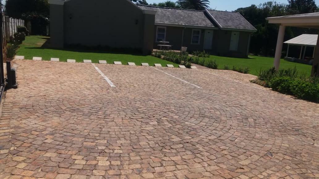 Eagle Cove Bed & Breakfast Honeydew Bagian luar foto